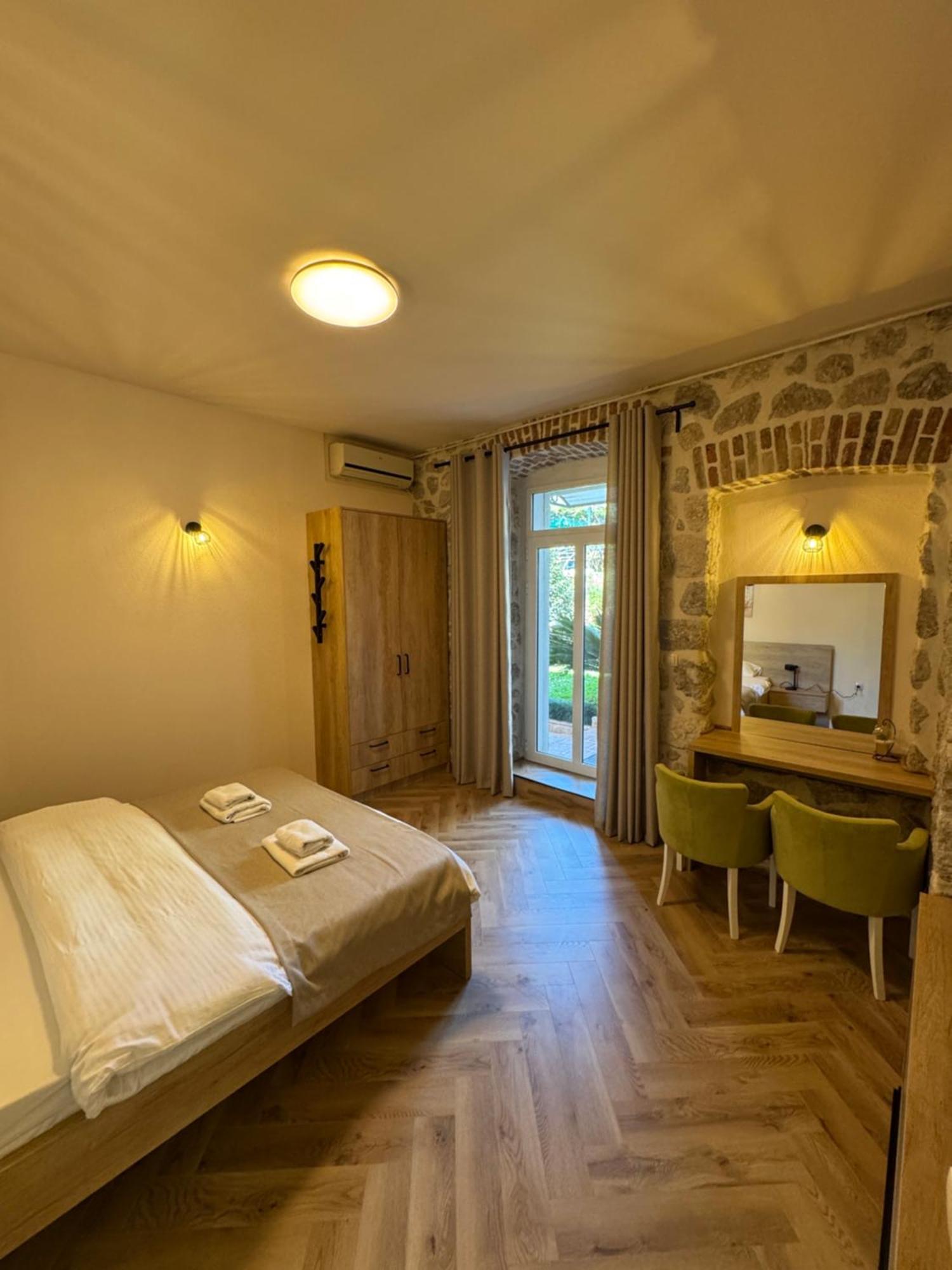 Apartments Marilu Kotor Exteriör bild