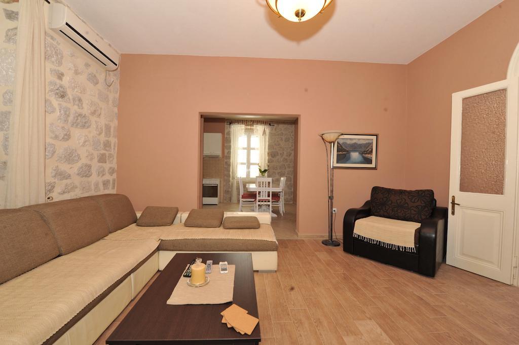 Apartments Marilu Kotor Rum bild