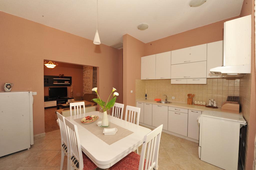 Apartments Marilu Kotor Rum bild